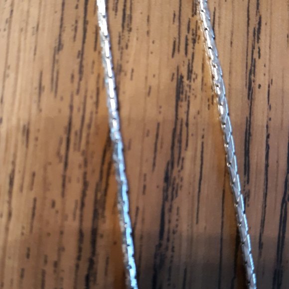 Vintage Silver tone Necklace by Trafari 15"L - Picture 7 of 11